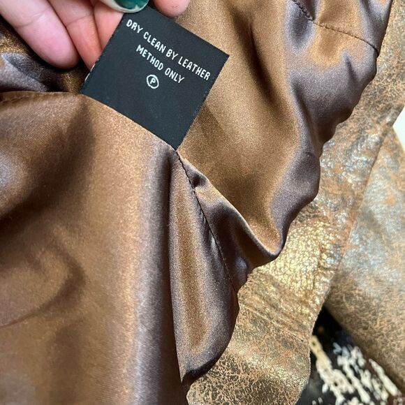 Women’s EUC Pamela McCoy Leather Butterly metallic jacket. Size XS. - Picture 6 of 11